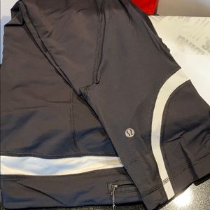 Lululemon Varsity 23” crop